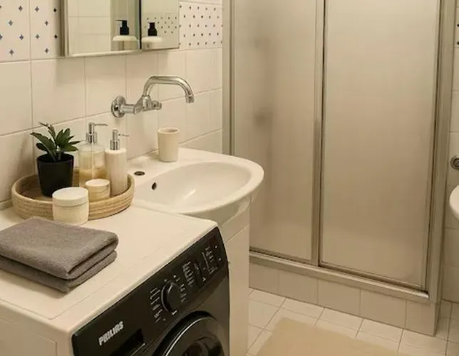 Homestay Romantic Private Room, Besiktas-Istanbul *